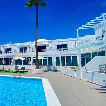 Pool Side 2 Bed Apt 15b With Air Con & Free Wifi Apartamento