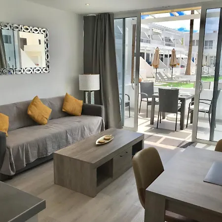 Apartamento Pool Side 2 Bed Apt 15b With Air Con & Free Wifi